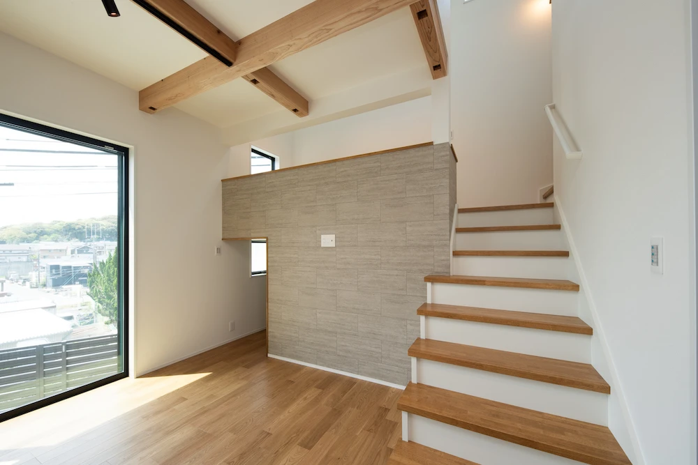 スキップフロアと広がる景色二階建施工事例｜福岡筑紫野市の悠建築工房ページの画像05