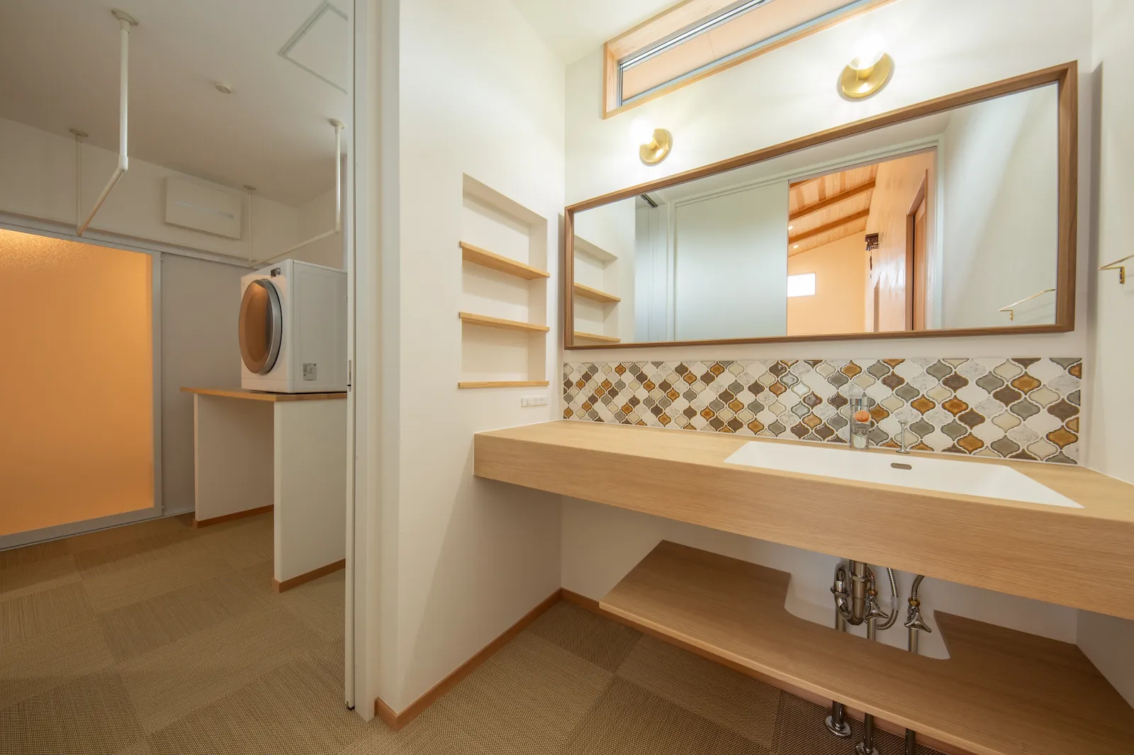 経年美化を愉しむ小国杉と漆喰の平屋平屋施工事例｜福岡筑紫野市の悠建築工房ページの画像07