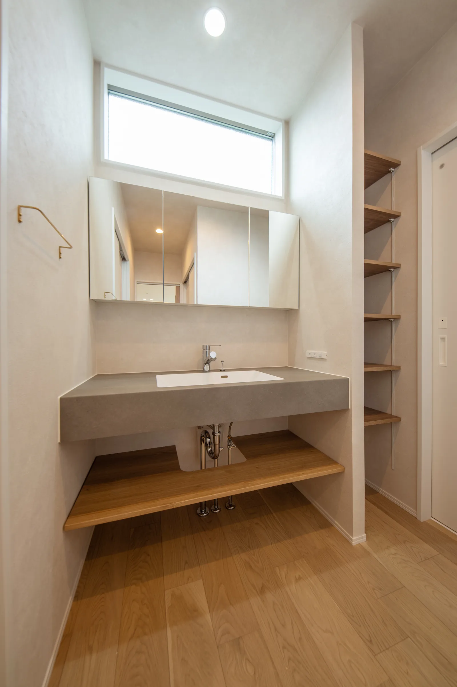 土間がつなぐ、やさしい時間二階建施工事例｜福岡筑紫野市の悠建築工房ページの画像08