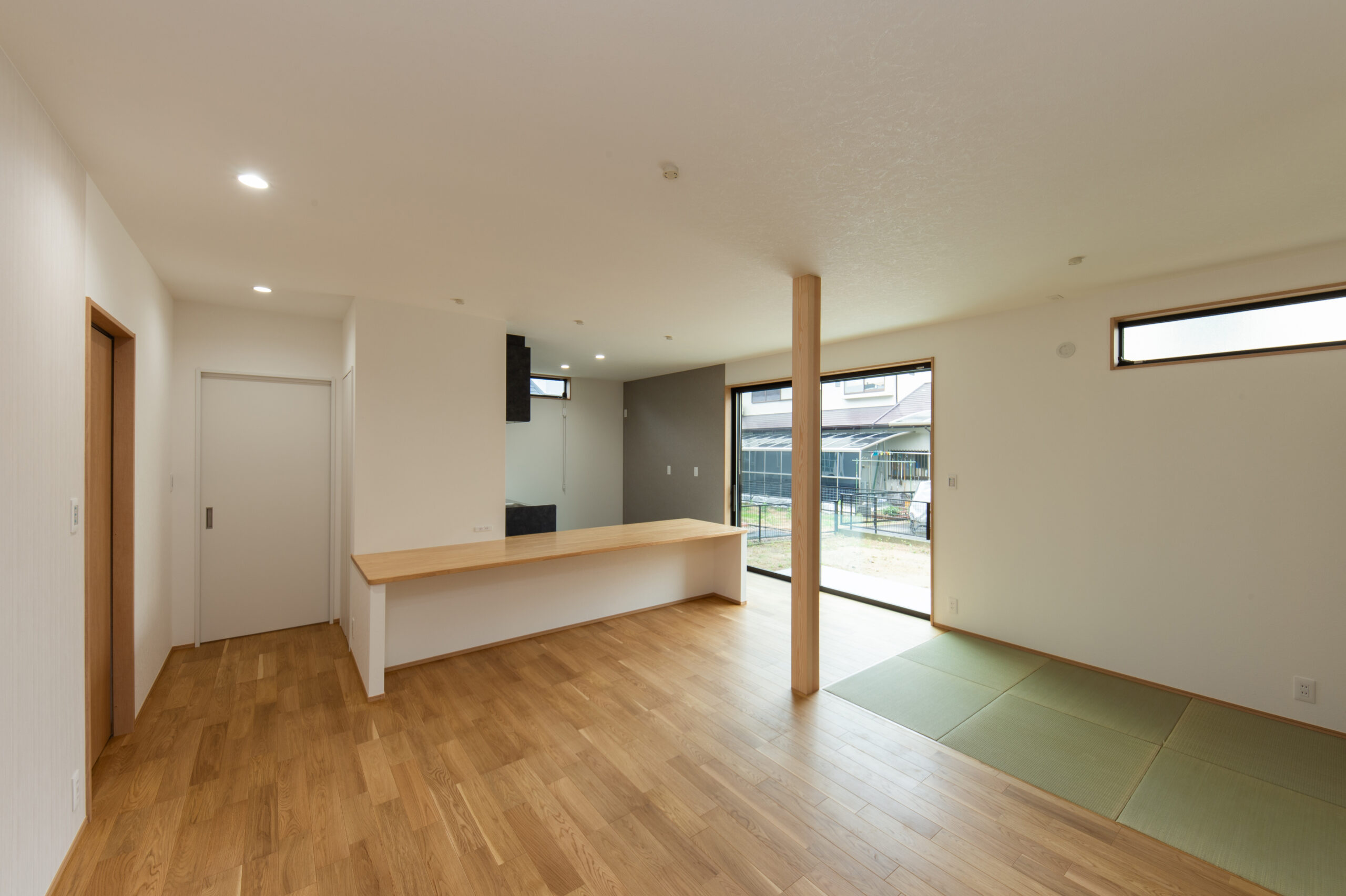 二世帯のつながりと、居場所あふれる家二階建施工事例｜福岡筑紫野市の悠建築工房ページの画像02
