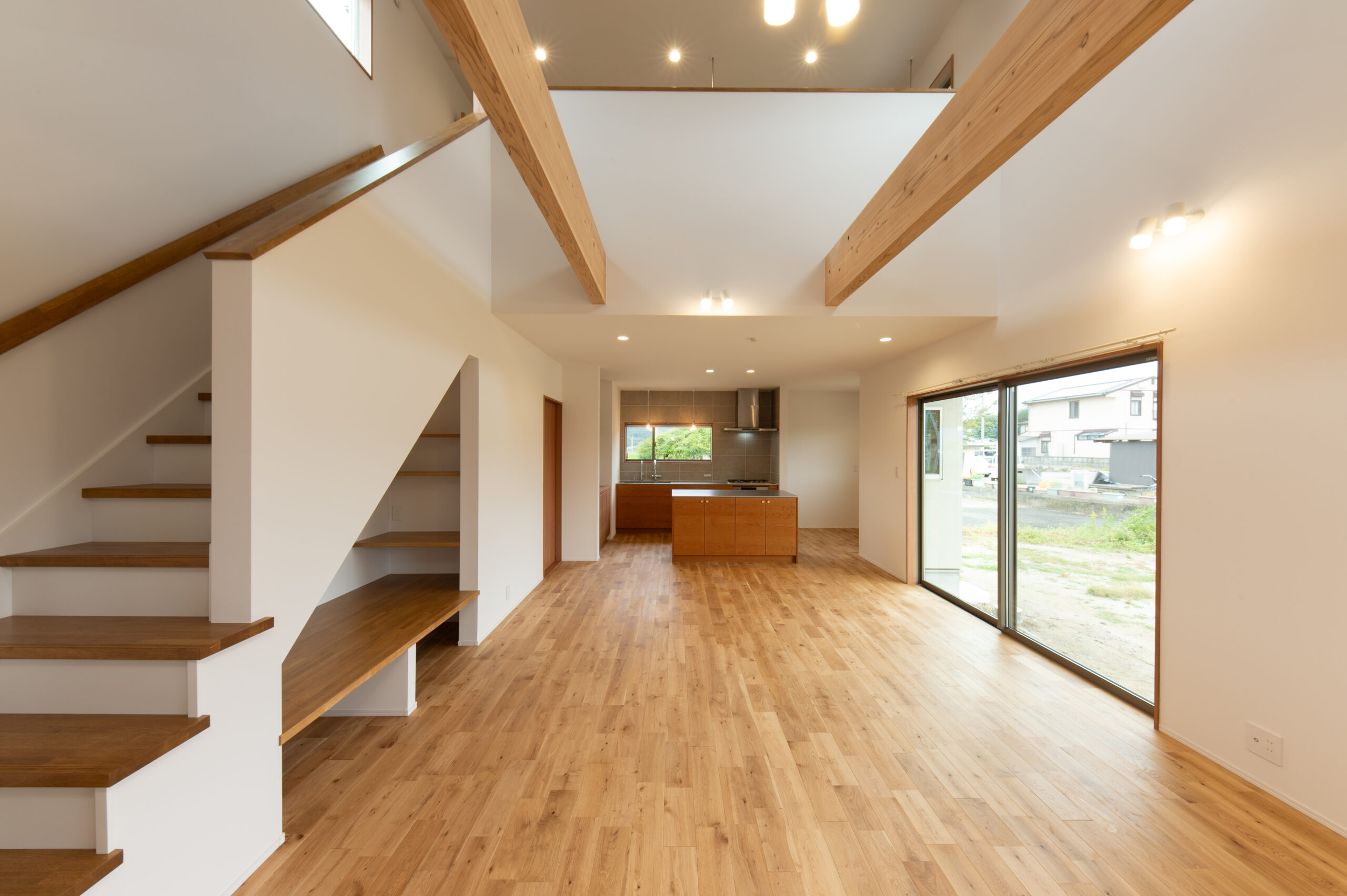 家族みんなで楽しむオーダーキッチンのある住まい二階建施工事例｜福岡筑紫野市の悠建築工房ページの画像02