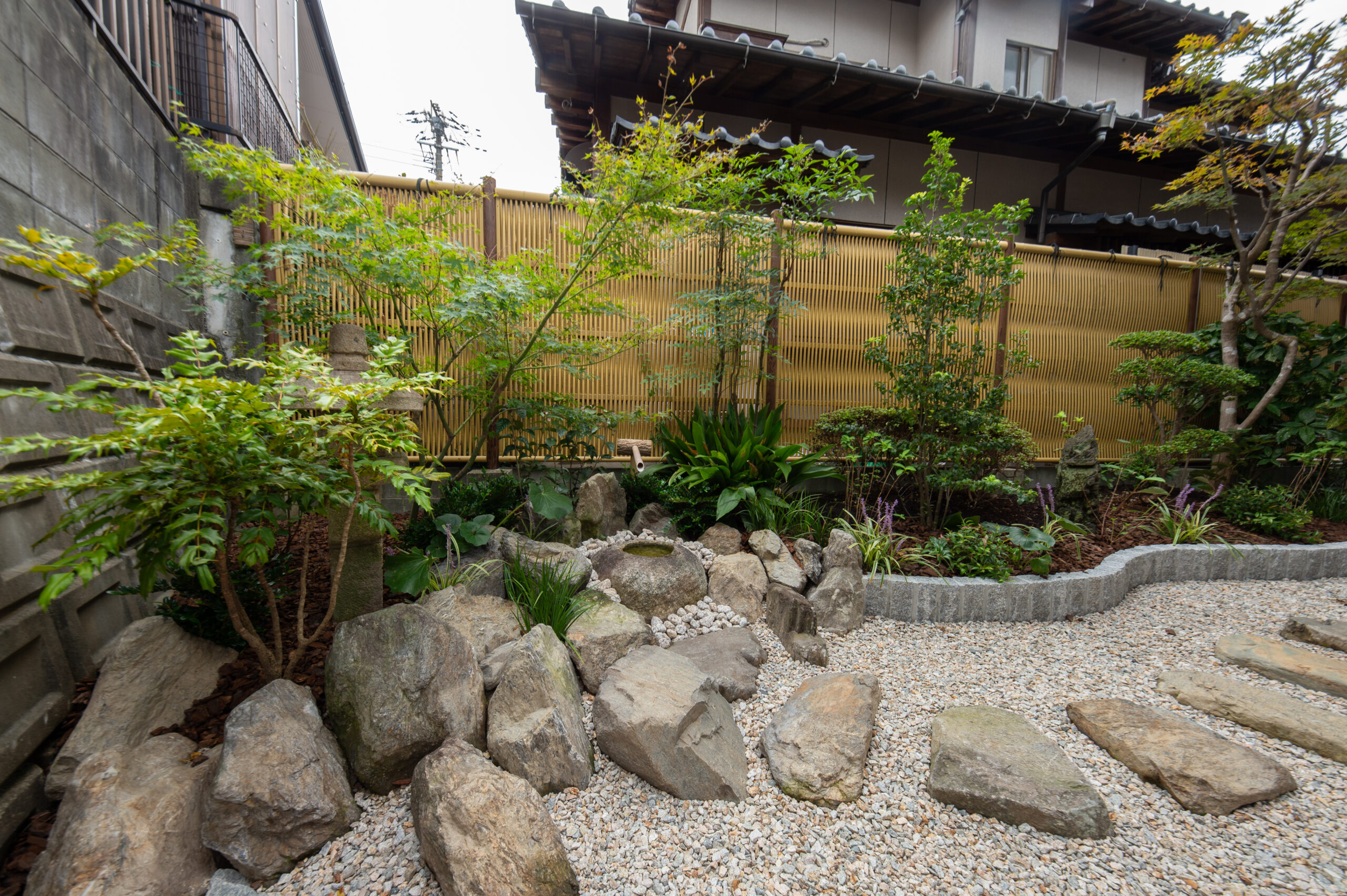 伝統と現代が調和する　和モダンの家二階建施工事例｜福岡筑紫野市の悠建築工房ページの画像02