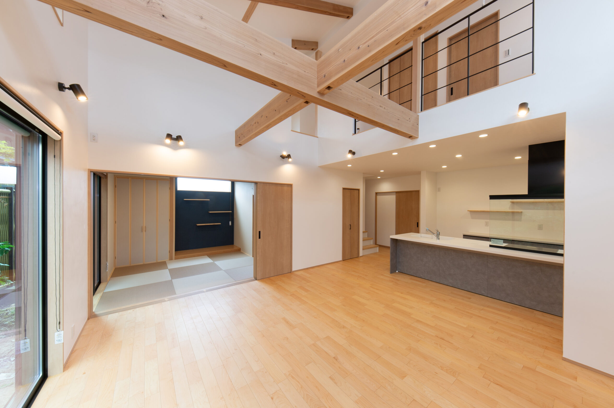 伝統と現代が調和する　和モダンの家二階建施工事例｜福岡筑紫野市の悠建築工房ページの画像03