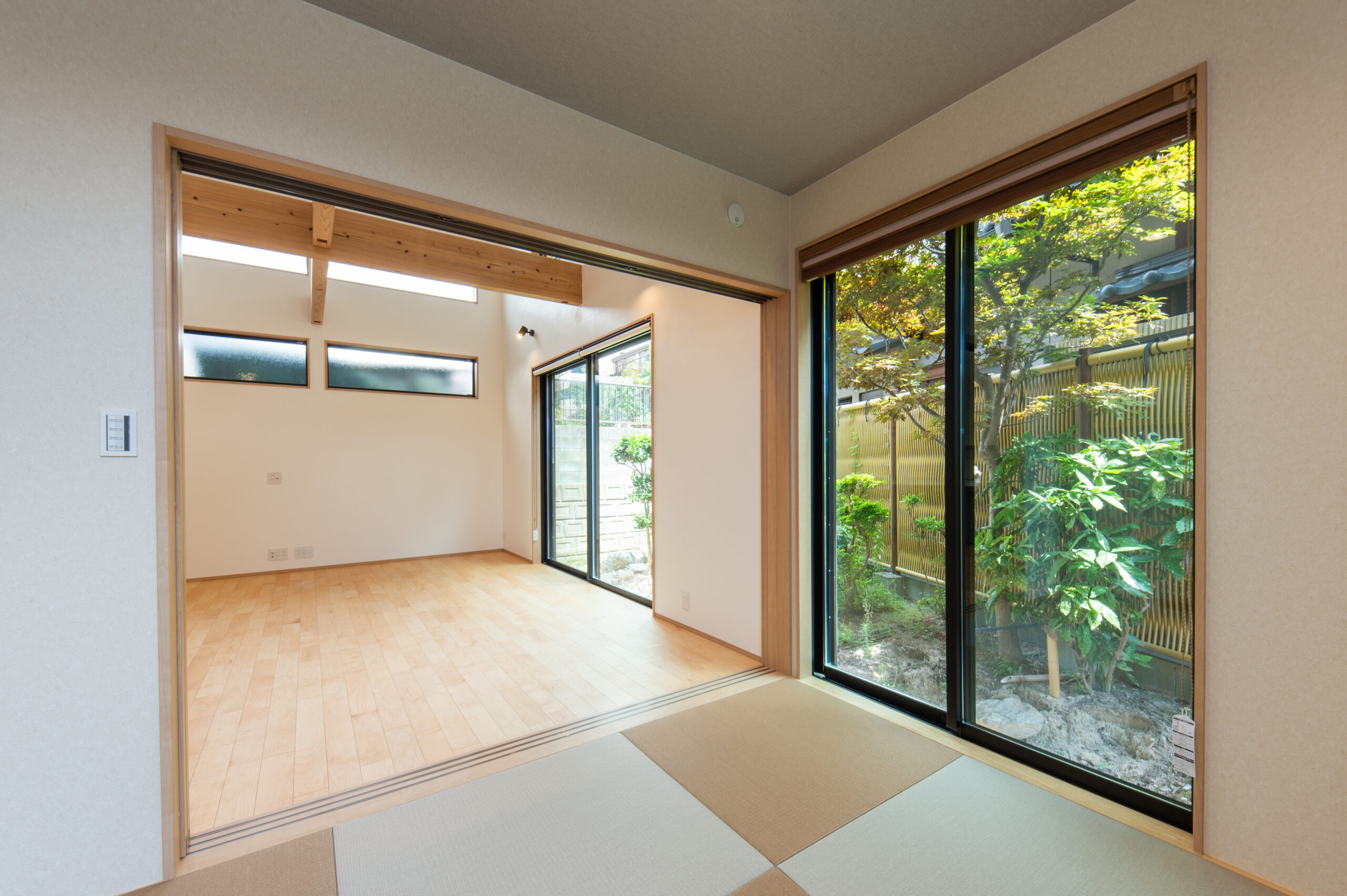 伝統と現代が調和する　和モダンの家二階建施工事例｜福岡筑紫野市の悠建築工房ページの画像05