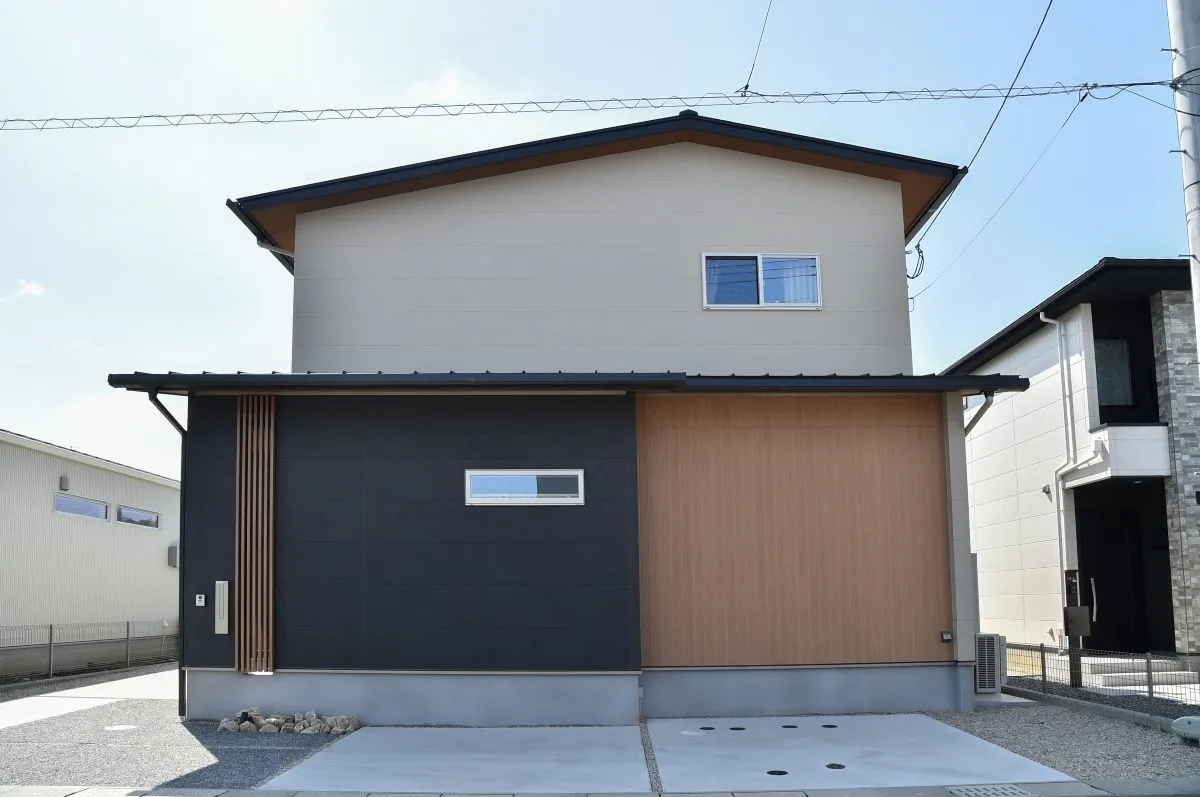 シンプルに、心地よく。木のぬくもりを感じる家二階建施工事例｜福岡筑紫野市の悠建築工房ページの画像01