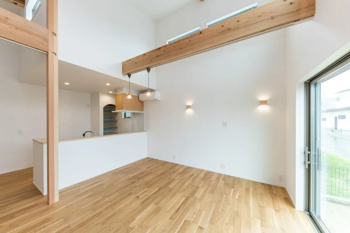空を仰ぐ梁、家族を包む平屋　平屋施工事例｜福岡筑紫野市の悠建築工房ページの画像04