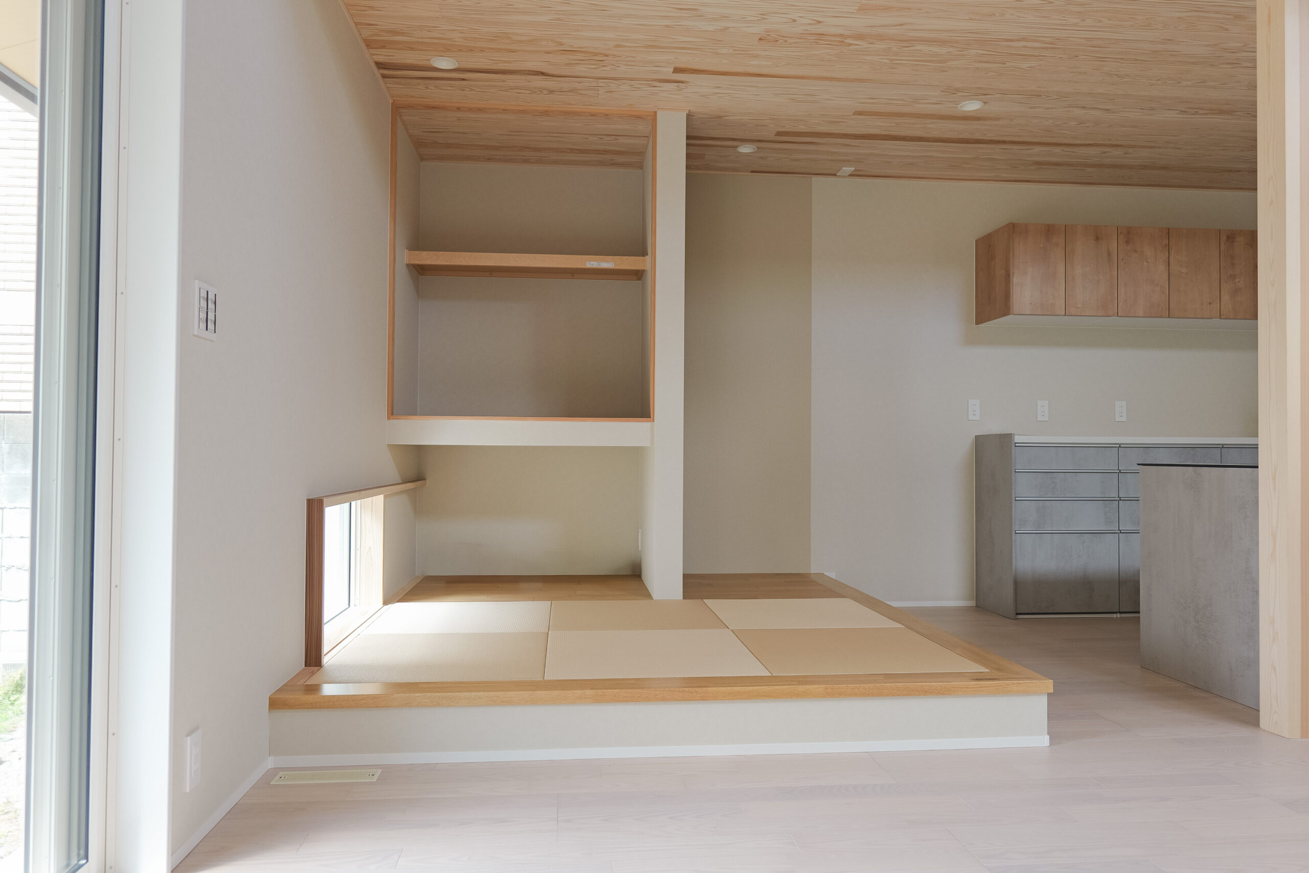 【久留米市】無垢と漆喰の平屋ページの画像05